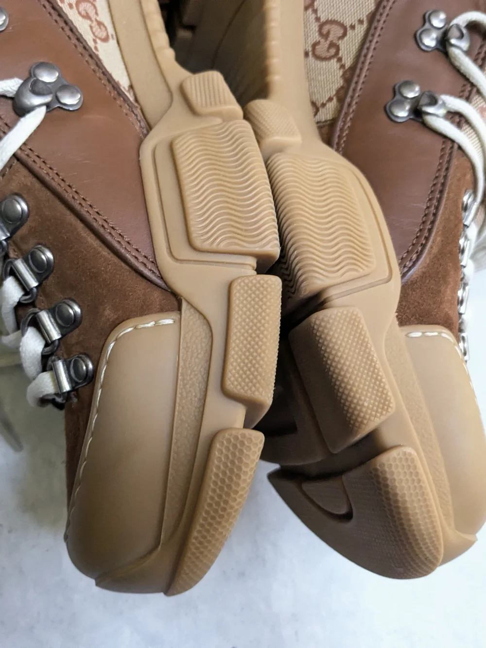 GUCCI Flashtrek Sneakers Brown Monogram Logo GG Men US 9.5 Suede Leather Hiking
